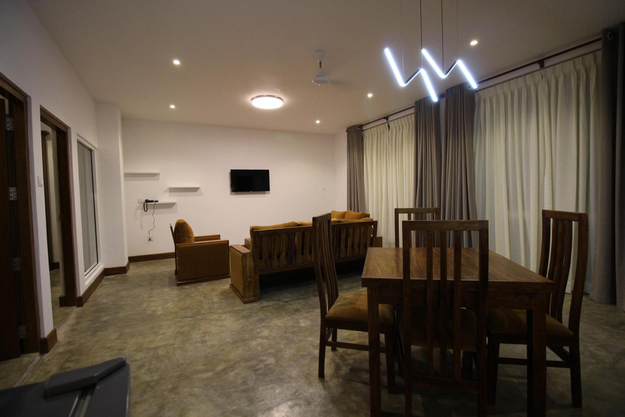 Hotel Refresh Blue 히카두와 객실 사진